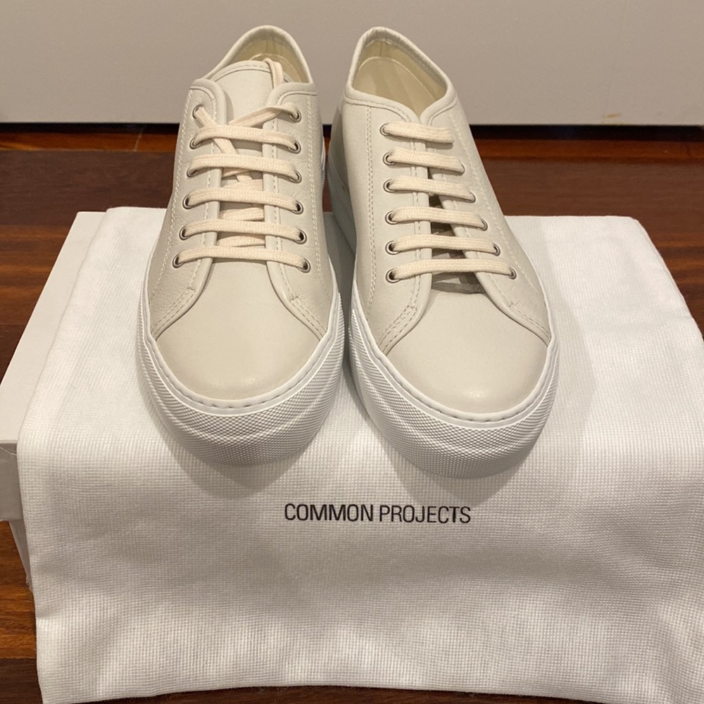 Sneakers - Picture 5 of 5